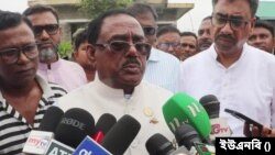 বাংলাদেশের খাদ্যমন্ত্রী সাধন চন্দ্র মজুমদার