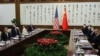 美国国务卿布林肯与中共中央政治局委员王毅在北京举行会谈。（2023年6月19日)