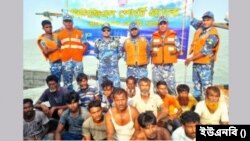 বঙ্গোপসাগর থেকে ১৪ জেলেকে উদ্ধার করেছে বাংলাদেশ কোস্টগার্ড