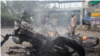 শাহবাগে, অন্তত দুটি মোটরসাইকেল পুড়িয়ে দিয়েছে বাংলাদেশ জামায়াতে ইসলামী ও এর ছাত্র সংগঠন ইসলামী ছাত্রশিবিরের নেতাকর্মীরা। ১৫ অগাস্ট, ২০২৩। 
