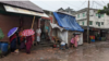 শনিবার (১২ আগস্ট) রাত সাড়ে ৮টার দিকে আশুলিয়ার শ্রীপুরের নয়ানগর এলাকায় আনোয়ার হোসেনের বাড়িতে গ্যাস সিলিন্ডার লিকেজ থেকে আগুন লেগে নারীসহ ১০ জন দগ্ধ হয়েছেন।