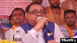 বাংলাদেশের খাদ্যমন্ত্রী সাধন চন্দ্র মজুমদার
