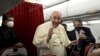 Papa Francis awaenzi wanahabari waliouawa katika vita vya Ukraine.