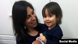 نازنین زاغری رتکلیف در ایران به ۵ سال حبس محکوم شده است.