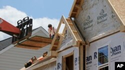 La mayor alza se presentó por el inicio de construcción de viviendas unifamiliares.