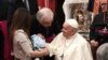 Papa Francis ataka ulimwengu kuonyesha huruma zaidi kwa wakimbizi