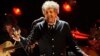 Foto de archivo de Bob Dylan quien en los próximos días recibirá la medalla del premio Nobel de Literatura.