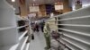 Archivo. Los estates de los supermercados en Venezuela se ven vacíos. 25 de julio de 2017.